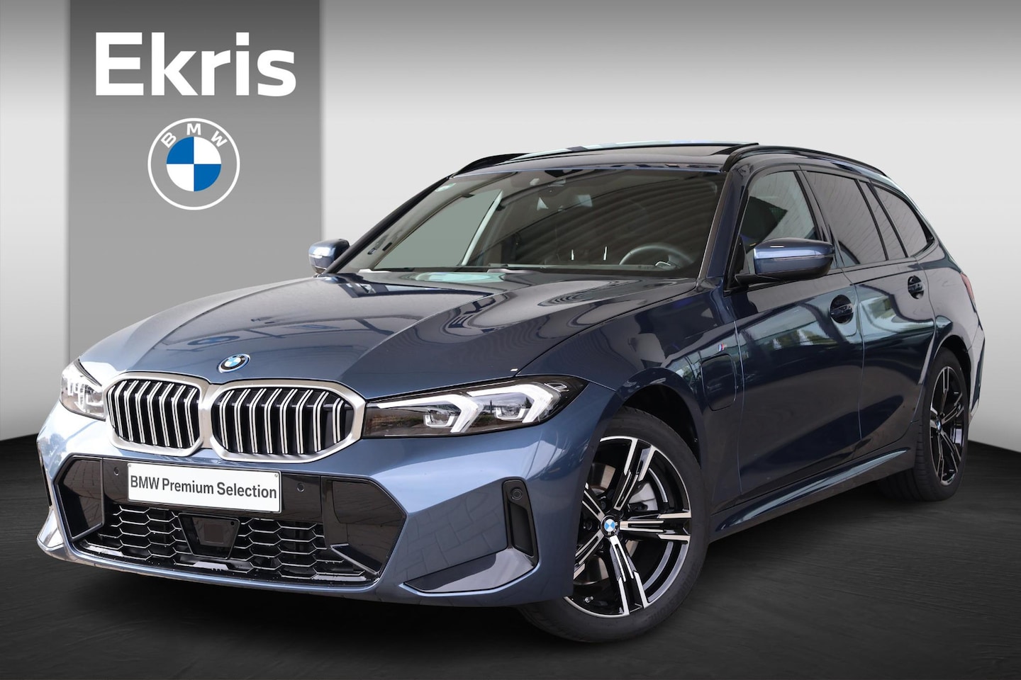 BMW 3-serie Touring - 330e | M Sportpakket | Comfort Pack | Panorama Dak | Trekhaak - AutoWereld.nl