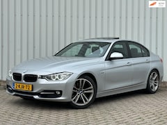 BMW 3-serie - 328i High Executive|Schuif/kantel|H&K|Leder|Stoelverwarming|Dodehoek|Trekhaak