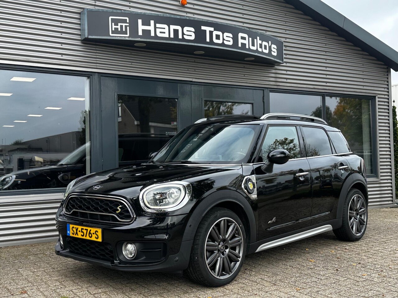 MINI Countryman - Mini 2.0 Cooper S E ALL4 Chili AUT/ Panorama / Leer / Camera / 19"/ HUD/ H&K - AutoWereld.nl