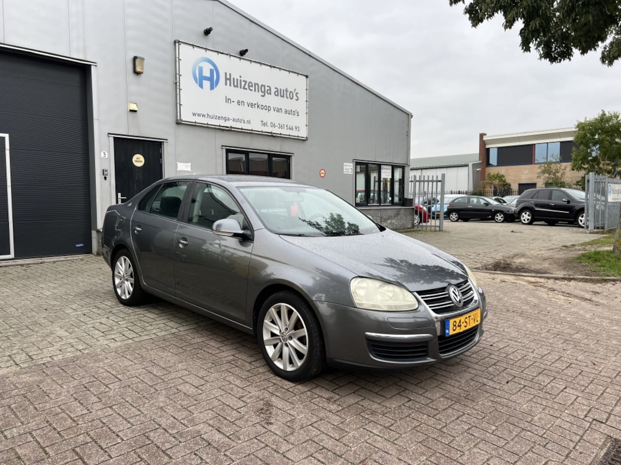 Volkswagen Jetta - 1.6 FSI Trendline 1.6 FSI Trendline - AutoWereld.nl