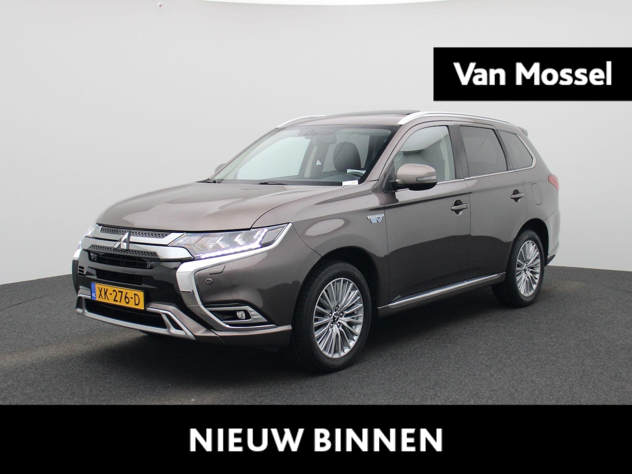 Mitsubishi Outlander - 2.4 PHEV Intense+ | Climate Control | Apple Carplay / Android Auto | Panoramadak | Stoelve - AutoWereld.nl