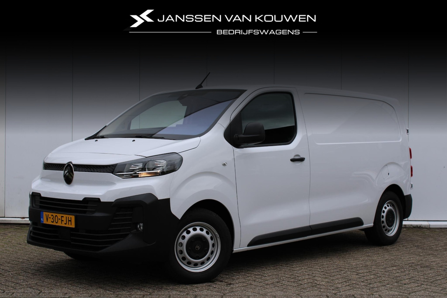 Citroën Jumpy - 2.0 BlueHDI 145 L2 Trekhaak / Navigatie / Parkeercamera - AutoWereld.nl
