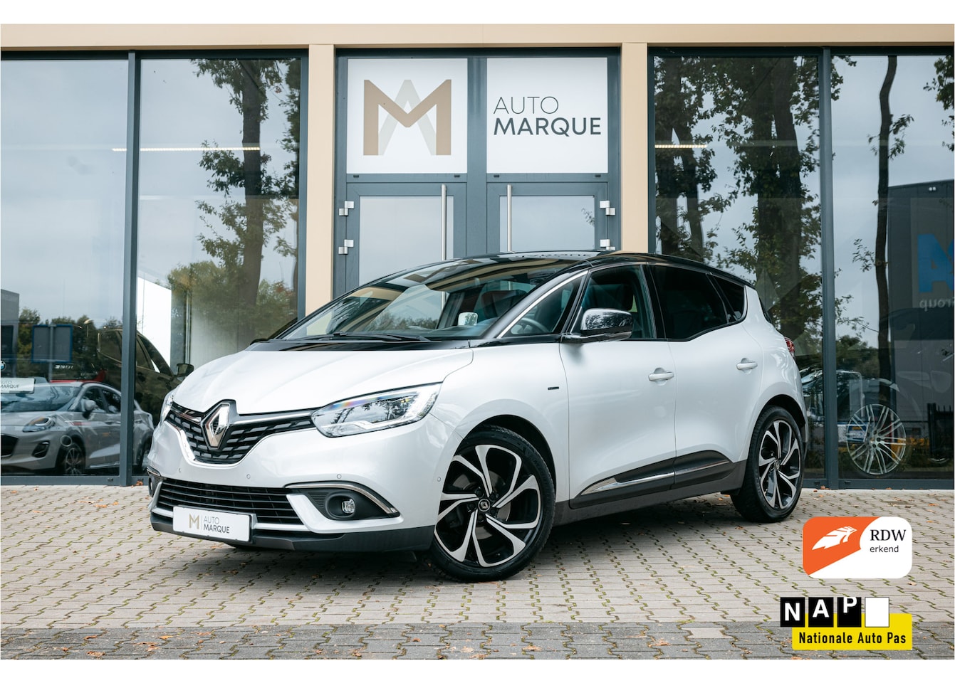 Renault Scénic - 1.3 TCe 141PK Aut. | Bose | Black Edition | Panoramadak | LED | 20" LM Velgen | Head-Up Di - AutoWereld.nl
