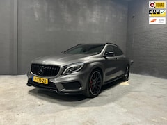 Mercedes-Benz GLA-Klasse - AMG 45 4MATIC Performance/Schaalstoelen/Led/Xenon/Metalic Grey/Panorama