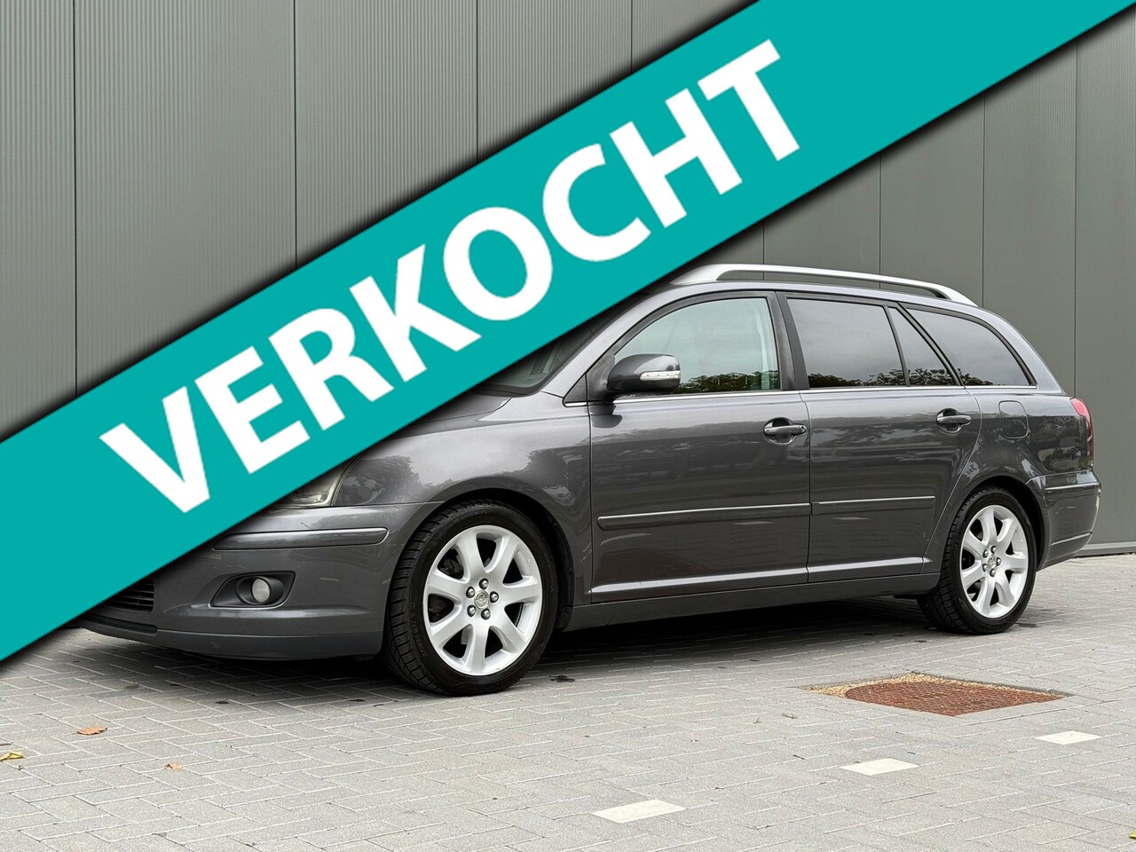 Toyota Avensis Wagon - 2.4 VVTi Executive Business AUTOMAAT NWE APK TREKHAAK LEDER - AutoWereld.nl
