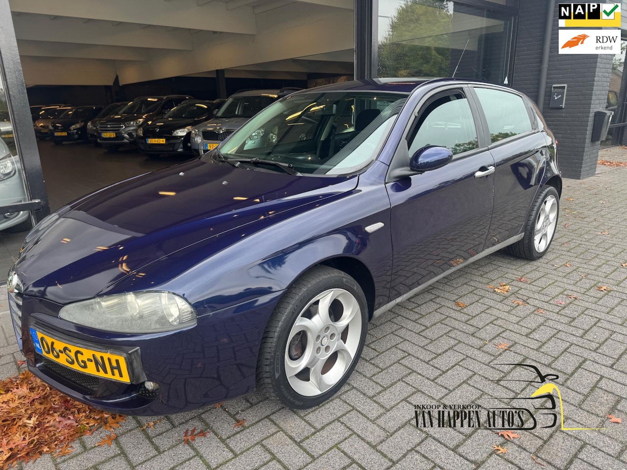 Alfa Romeo 147 - 1.6 T.Spark Veloce Distinctive 1.6 T.Spark Veloce Distinctive - AutoWereld.nl