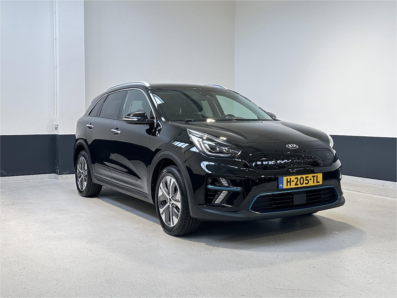 Kia e-Niro - ExecutiveLine 64 kWh | 1 Eig| SOH 100% | JBL | Apple Carplay/ Android Auto| Camera Navigat - AutoWereld.nl
