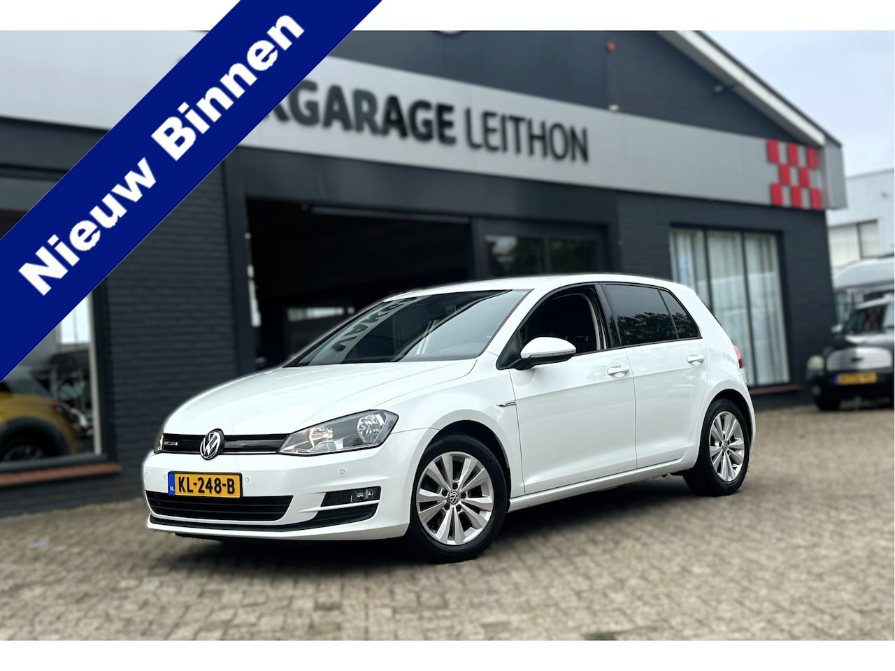 Volkswagen Golf - 1.0 TSI Connected Series 1.0 TSI Connected Series - AutoWereld.nl