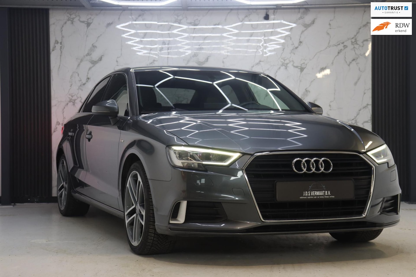 Audi A3 Limousine - 1.5 TFSI CoD Sport S Line Edition 1.5 TFSI CoD Sport S Line Edition - AutoWereld.nl