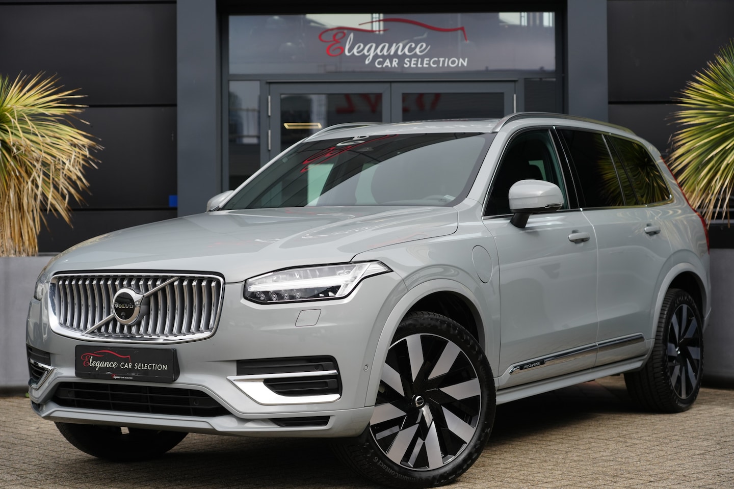 Volvo XC90 - 2.0 T8 Recharge AWD Plus Bright 455pk Panoramadak/360Camera/Harman Kardon - AutoWereld.nl
