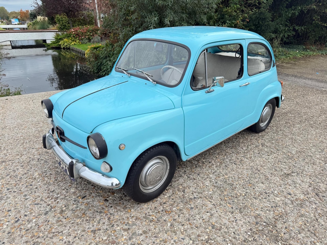Fiat 600 - L oldtimer uit 1973 - AutoWereld.nl