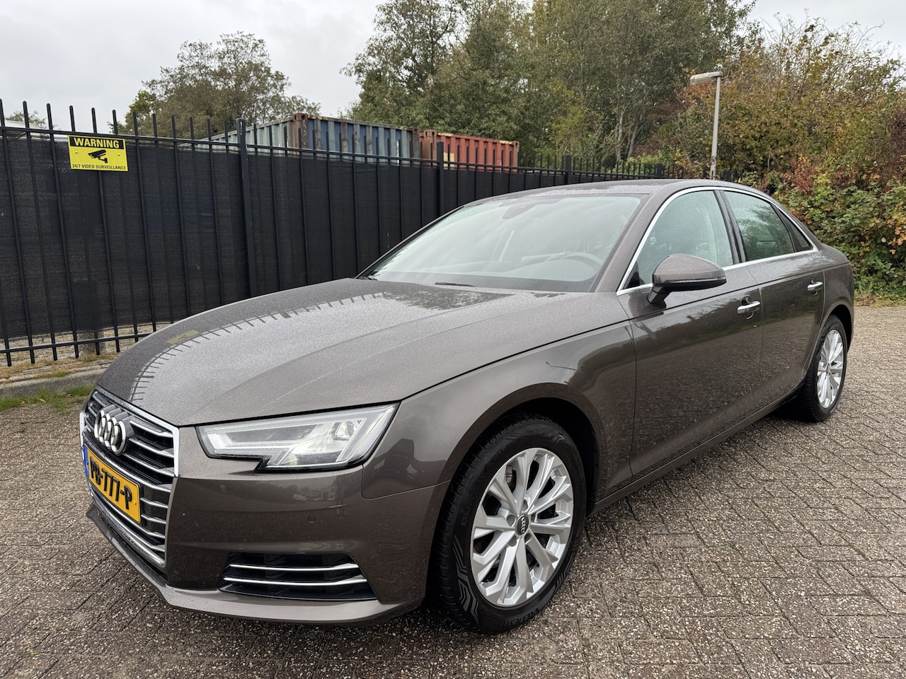 Audi A4 Limousine - 2.0 TFSI ultra 190 PK Autom/Tiptr Design Pro Line - AutoWereld.nl