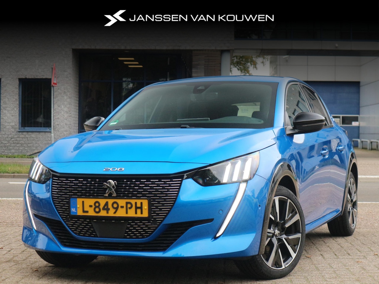 Peugeot 208 - 1.2 PureTech GT Pack / Camera / Keyless / Navigatie / Stoelverwarming - AutoWereld.nl