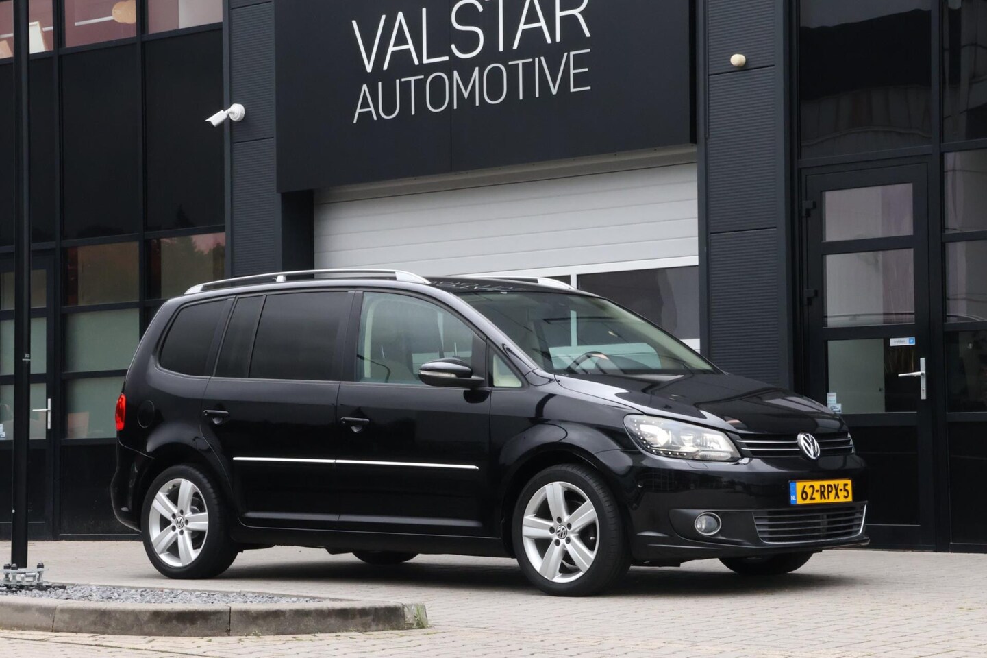 Volkswagen Touran - 1.4 TSI Highline | 1e eigenaar | 41.000 km! | XENON - AutoWereld.nl