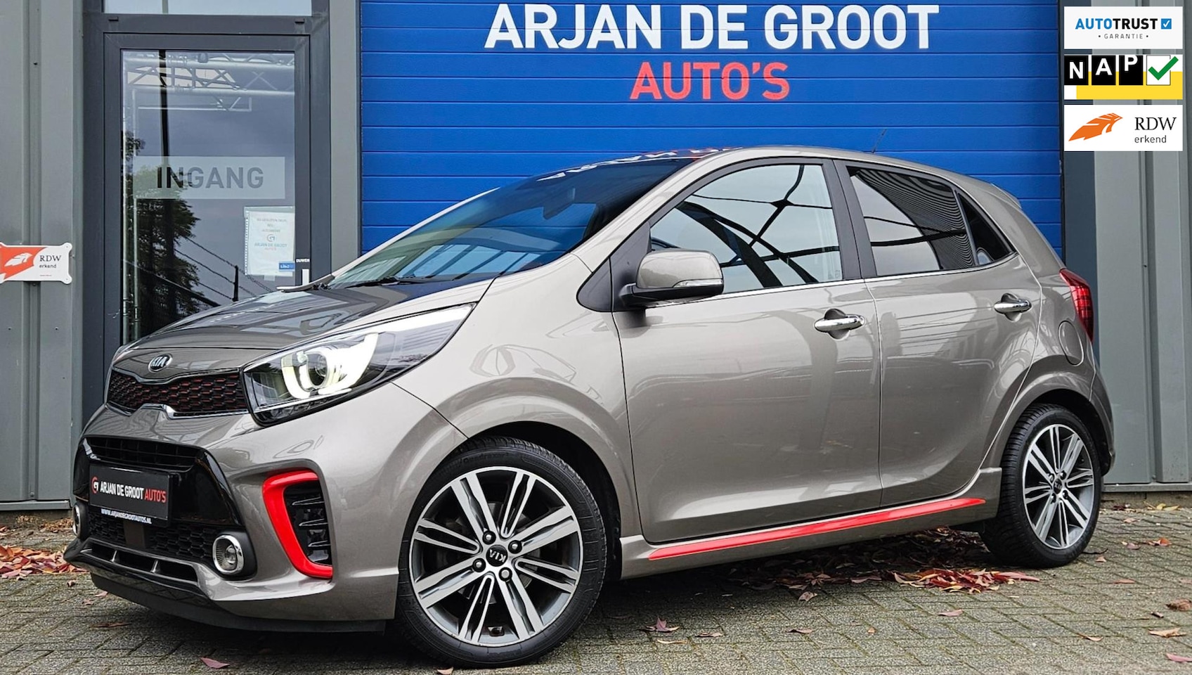 Kia Picanto - 1.2 84PK AUTOMAAT GT-Line Clima Keyles Cruise Carplay Camera LED - AutoWereld.nl