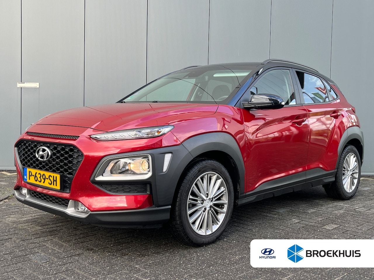 Hyundai Kona - 1.0 T-GDI 120pk Fashion | Navigatie | Camera | Stoelverwarming | 17'' Lichtmetalen velgen - AutoWereld.nl