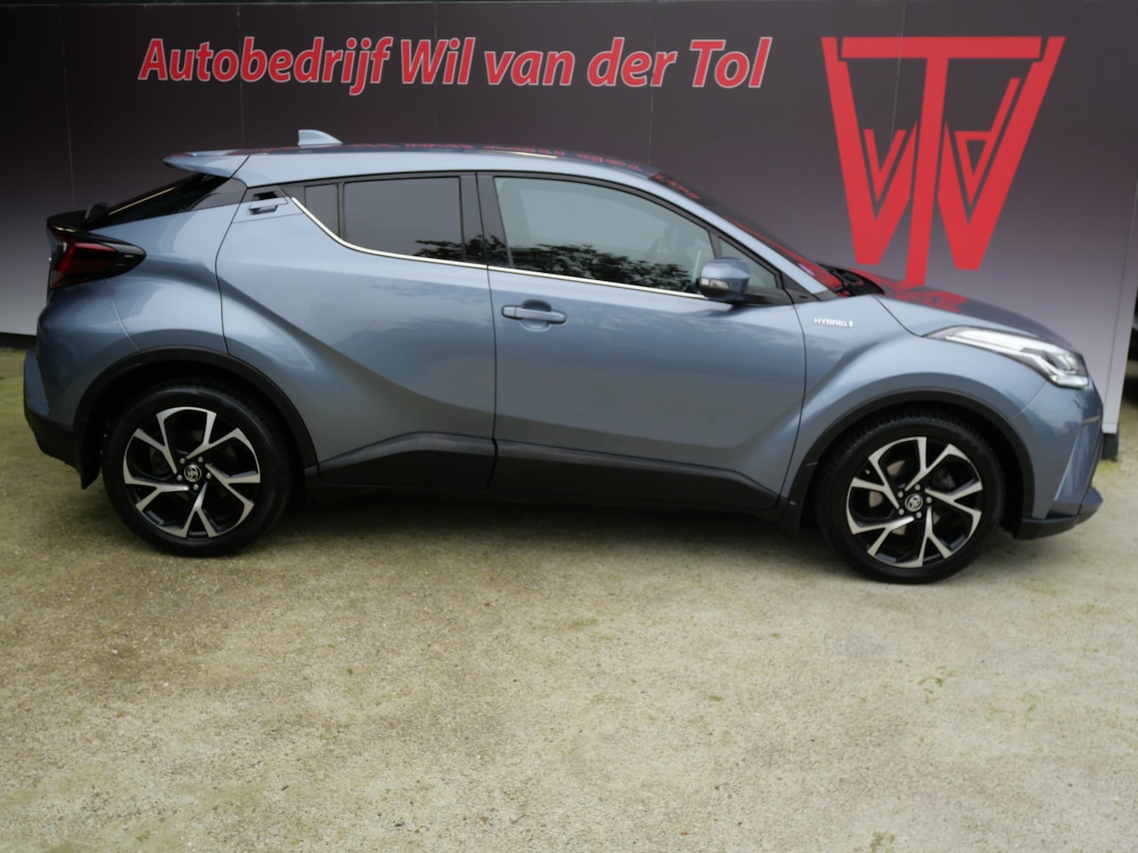 Toyota C-HR - 1.8 HYBRID STYLE | A.C.C. | CAMERA | ALL-SEASON | DEALER ONDERHOUDEN!! - AutoWereld.nl