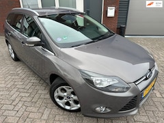 Ford Focus Wagon - 1.0 EcoBoost Titanium / Navi / PDC / Clima / LM