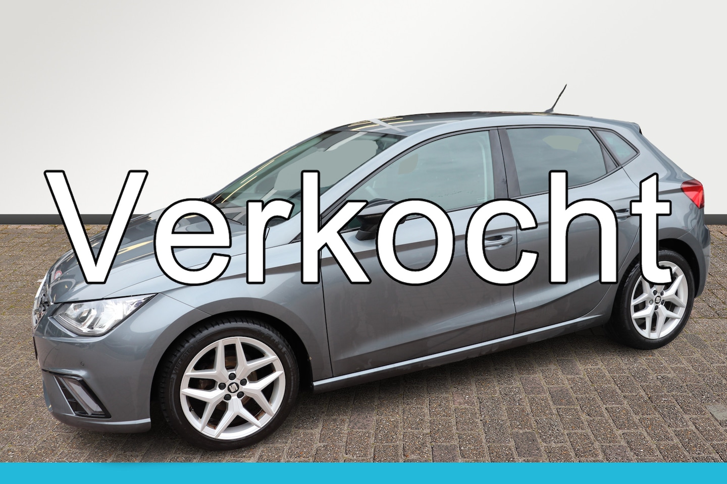 SEAT Ibiza - 1.0 TSI FR Business Intense. Dealeronderhouden, eerste eigenaar, navigatie. - AutoWereld.nl