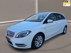 Mercedes-Benz B-klasse - 180 Ambition 122 Pk Airco Navi Xenon Pdc 121 dkm Nap 2e Eig