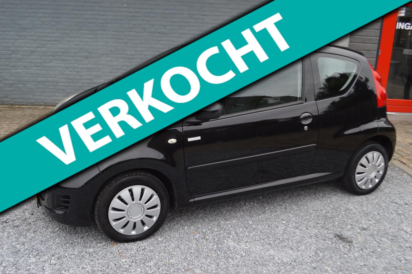 Peugeot 107 - 1.0-12V XS Bj 2011 Airco Stuurbekrachtiging Jaar Garantie - AutoWereld.nl