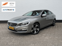 Volvo S60 - 1.6 T3 Summum l LEDER l CRUISE l BLIS l TOPSTAAT