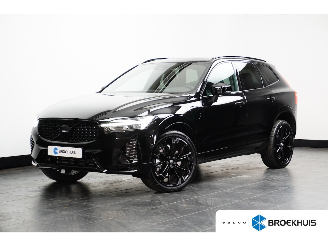 Volvo XC60 - T6 Plug-in hybrid AWD Plus Black Edition | Achterbank verwarmd | Achteruitrijcamera | Alar - AutoWereld.nl