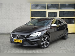 Volvo V40 - 1.5 T3 R-Design Polar+ Sport BJ2019 Lmv 17" | Led | Pdc | Navi | Achteruitrijcamera | Harm