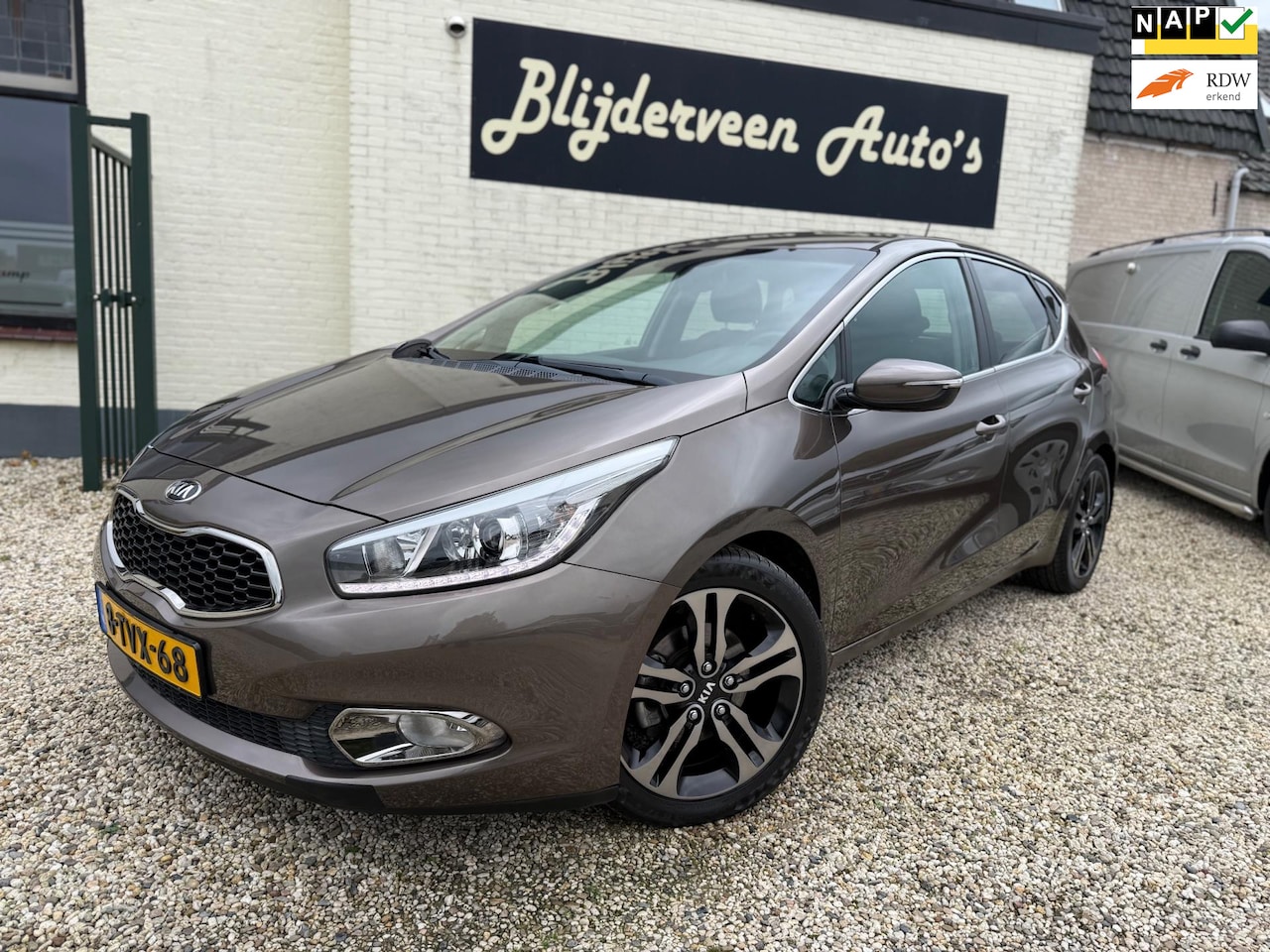 Kia Cee'd - 1.6 GDI BusinessLine 23.000KM | 1e Eigenaar | Camera | Navi | LED | LM | Dealer Onderhoude - AutoWereld.nl