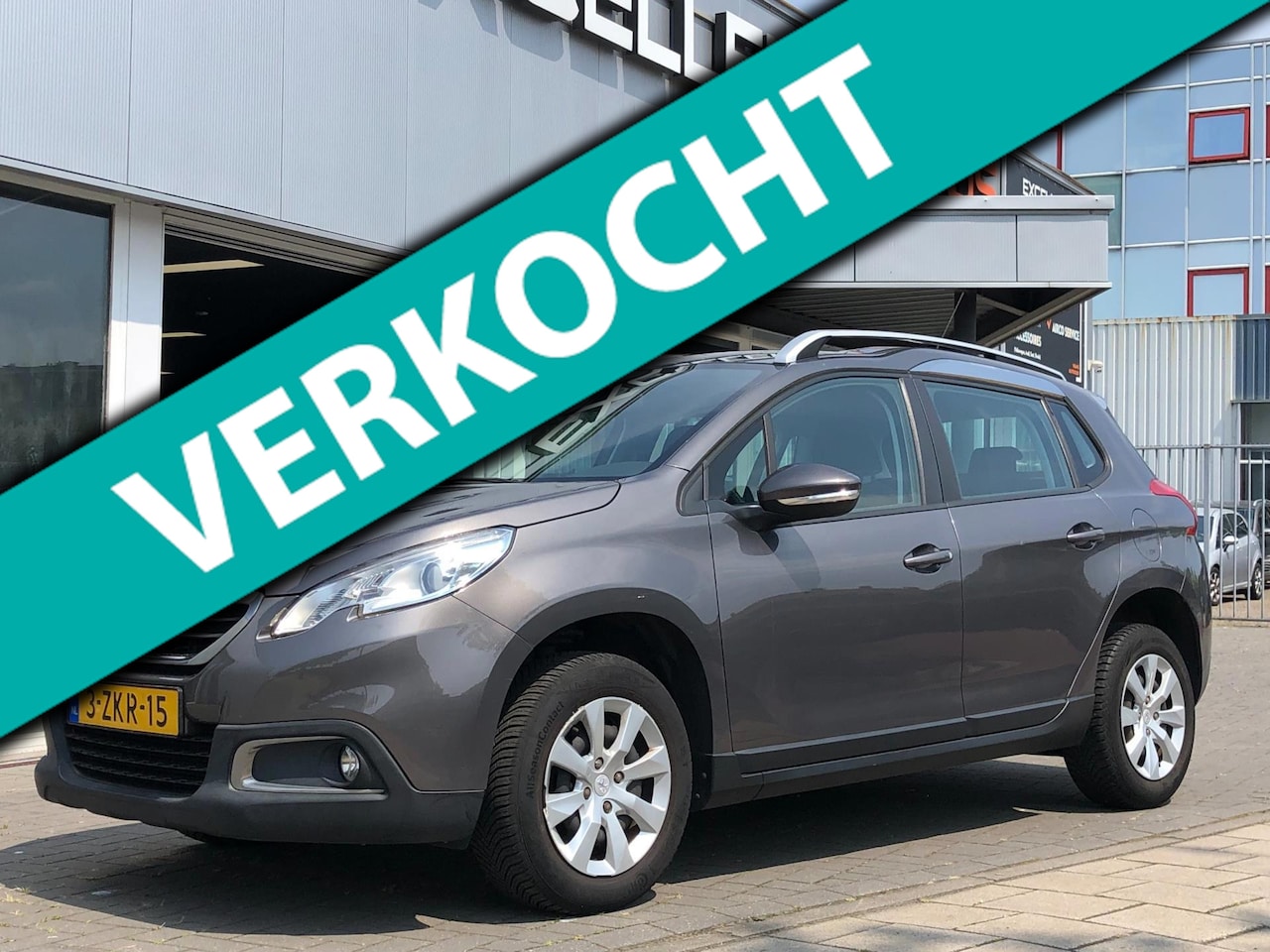 Peugeot 2008 - 1.2 VTi Active Pack Premium - Navigatie - AutoWereld.nl