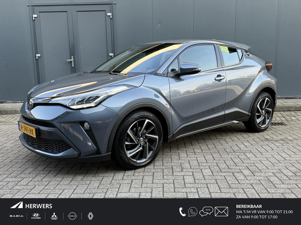 Toyota C-HR - 2.0 Hybrid Dynamic / Automaat / Navigatie / Cruise Control Adaptief / Climate Control / Bl - AutoWereld.nl