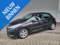 Peugeot 207 - 1.4 XR
