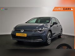 Volkswagen Golf - 1.5 eTSI 150pk DSG Style | Navigatie | Climate Control | Camera | Parkeer sensoren | 18" L