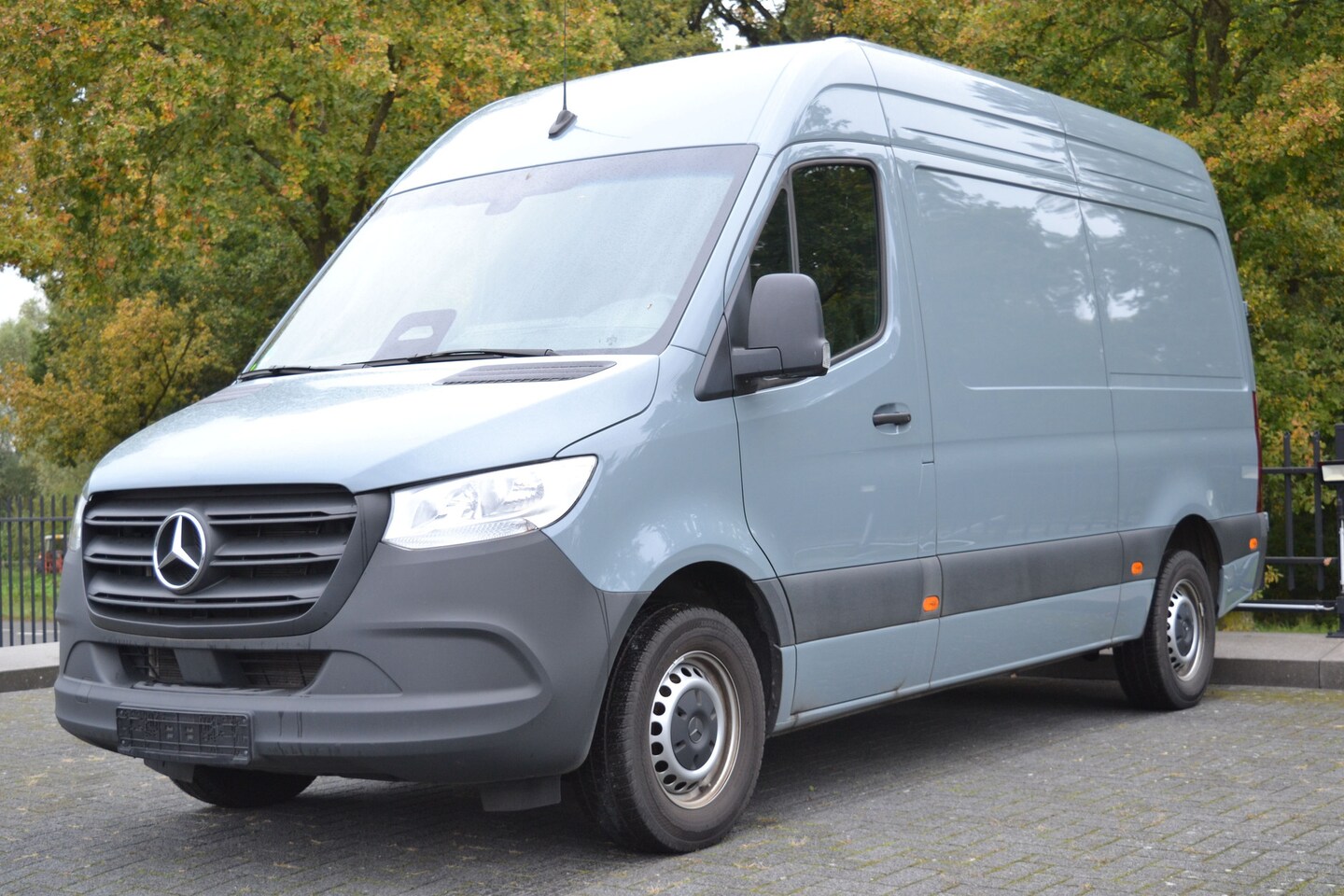 Mercedes-Benz Sprinter - 317 CDI L2H2 | PRO | Cruise | Camera | Navi | App | 3.5t AHK voorb. - AutoWereld.nl