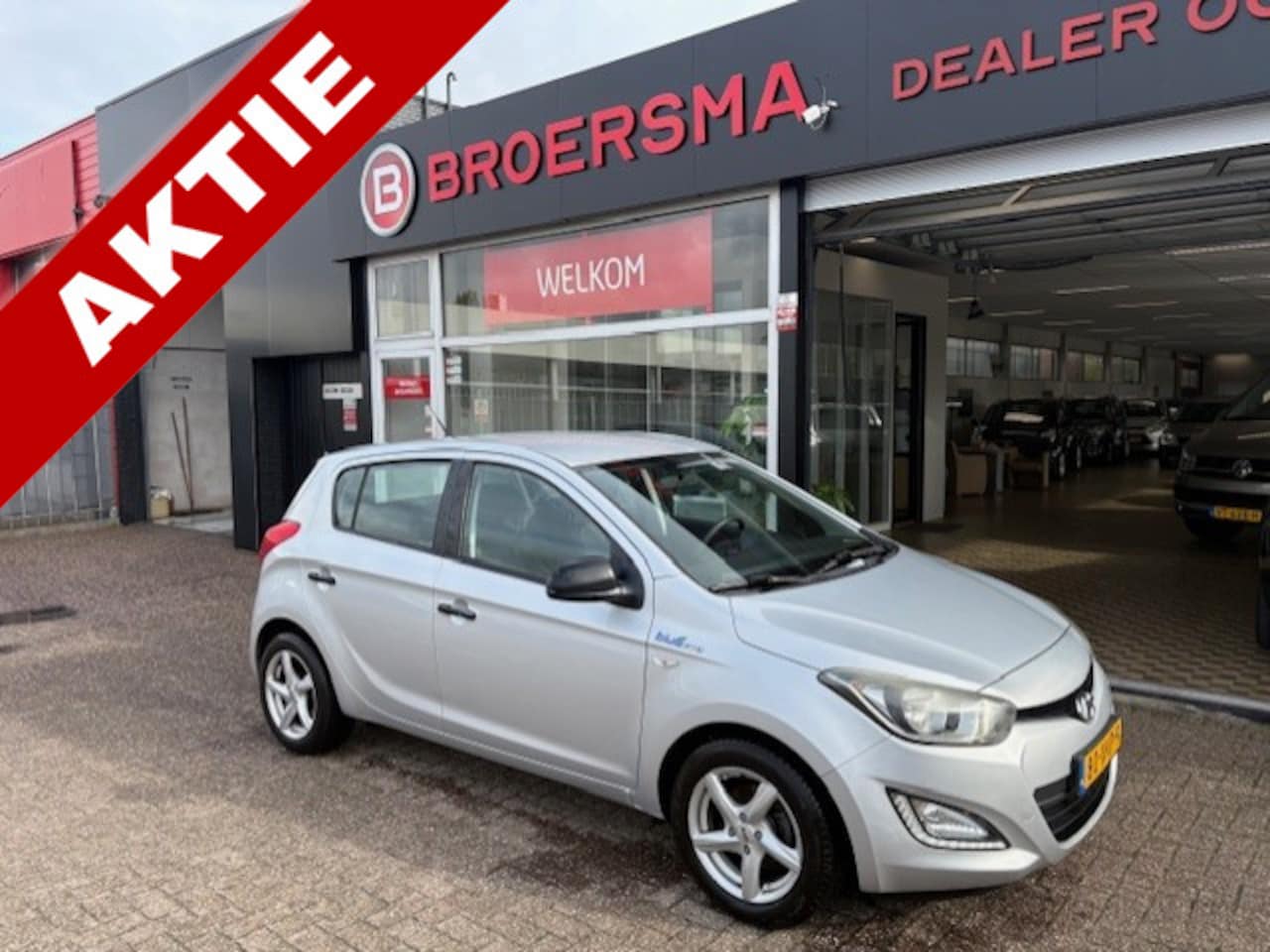 Hyundai i20 - 1.2i Business Edition 1 EIGENAAR * 107.000 KM  *CLIMATE * - AutoWereld.nl