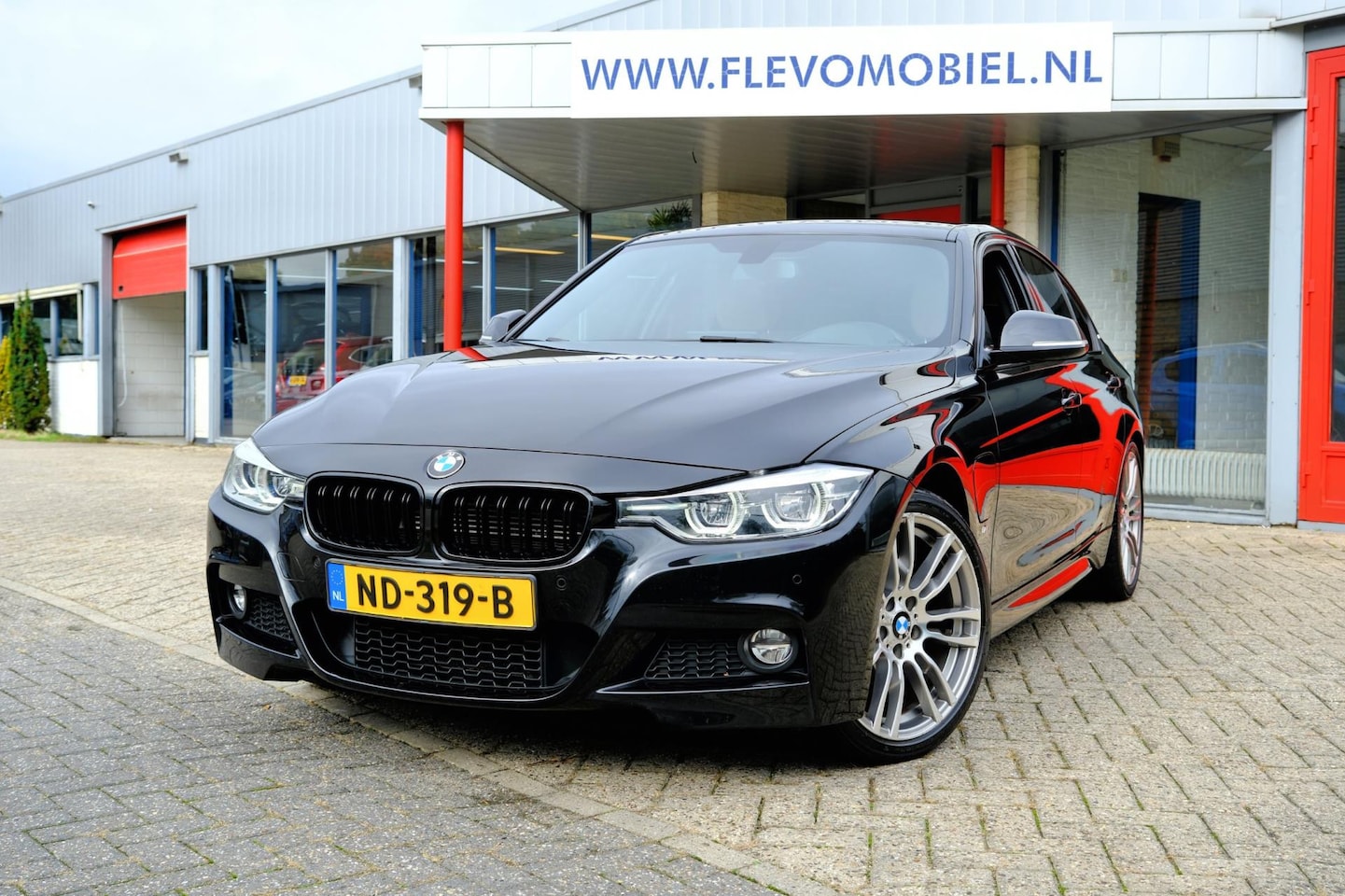 BMW 3-serie - 330e Centennial M Sport Aut. Leder|Navi|Sportstoelen|LMV - AutoWereld.nl