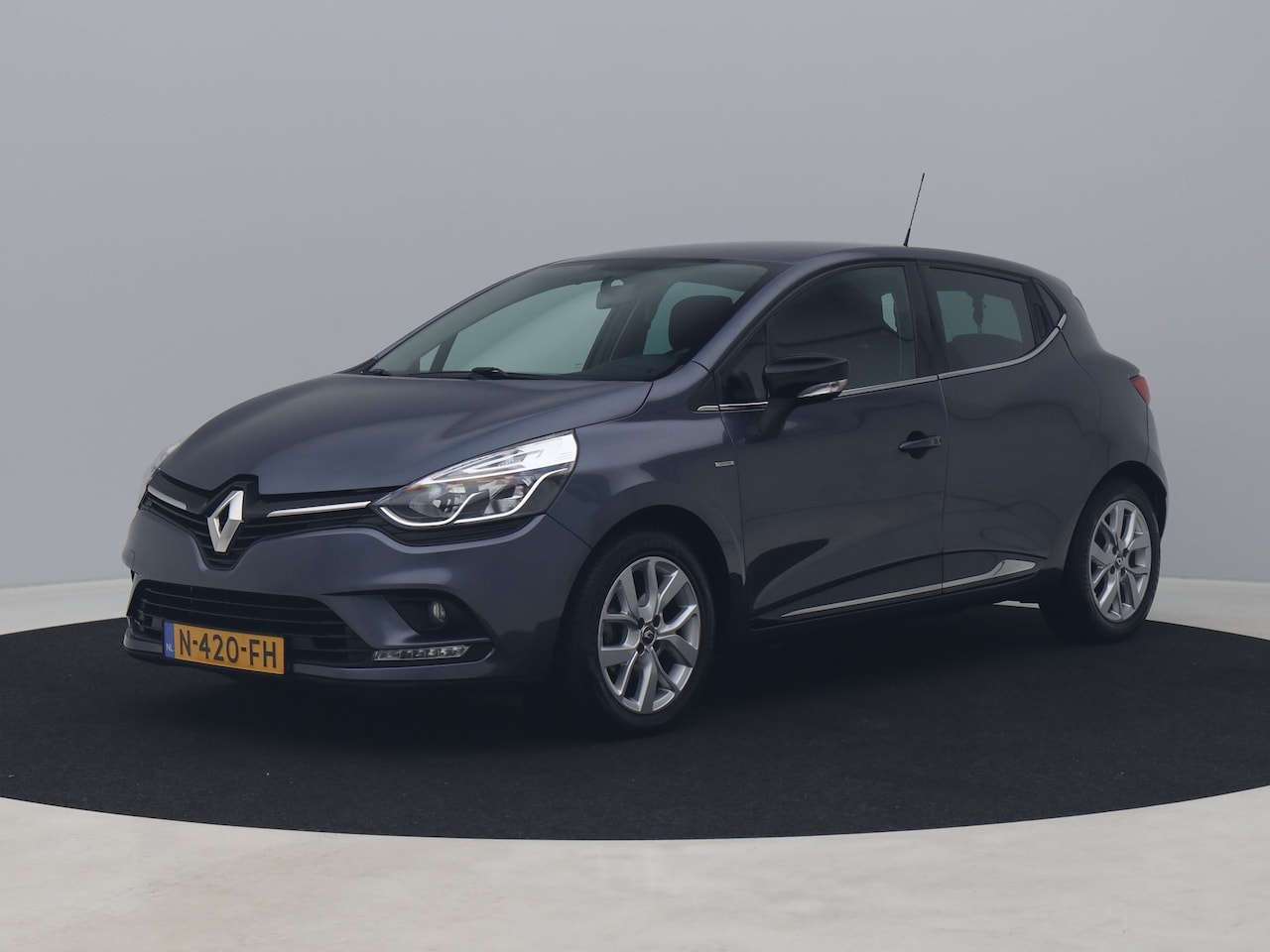 Renault Clio - 0.9 TCe Limited | KEYLESS - AutoWereld.nl