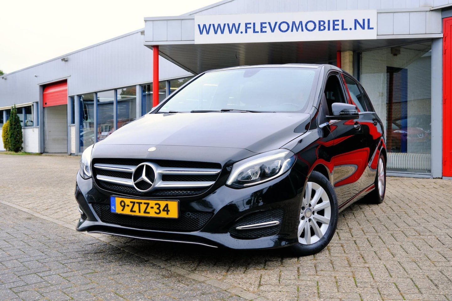 Mercedes-Benz B-klasse - 180 CDI Lease Edition Aut. Navi|Airco|PDC|LED Koplampen - AutoWereld.nl