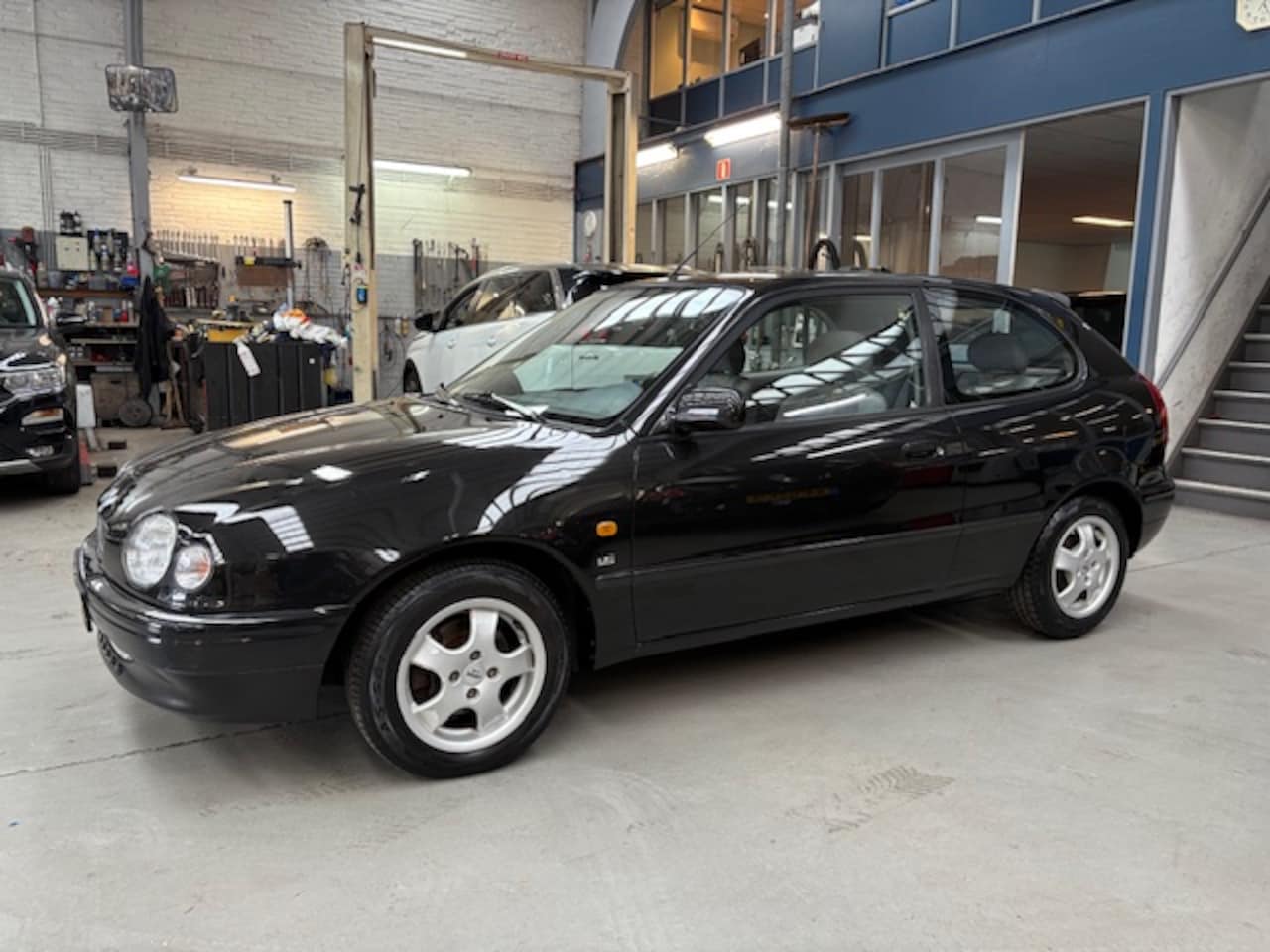 Toyota Corolla - 1.6 HB LINEA LUNA - AutoWereld.nl