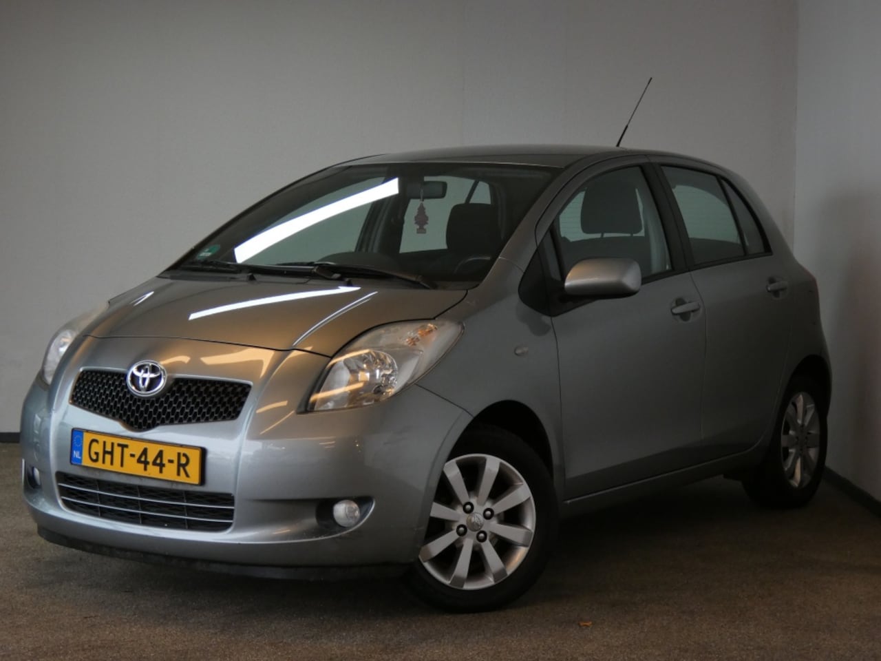 Toyota Yaris - 1.0 VVTi + Nwe Apk airco - AutoWereld.nl