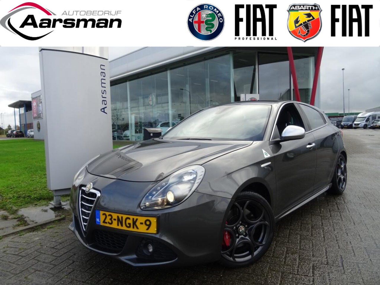 Alfa Romeo Giulietta - 1.7 TBi Quadrifoglio 235 PK | Kleppensysteem - AutoWereld.nl