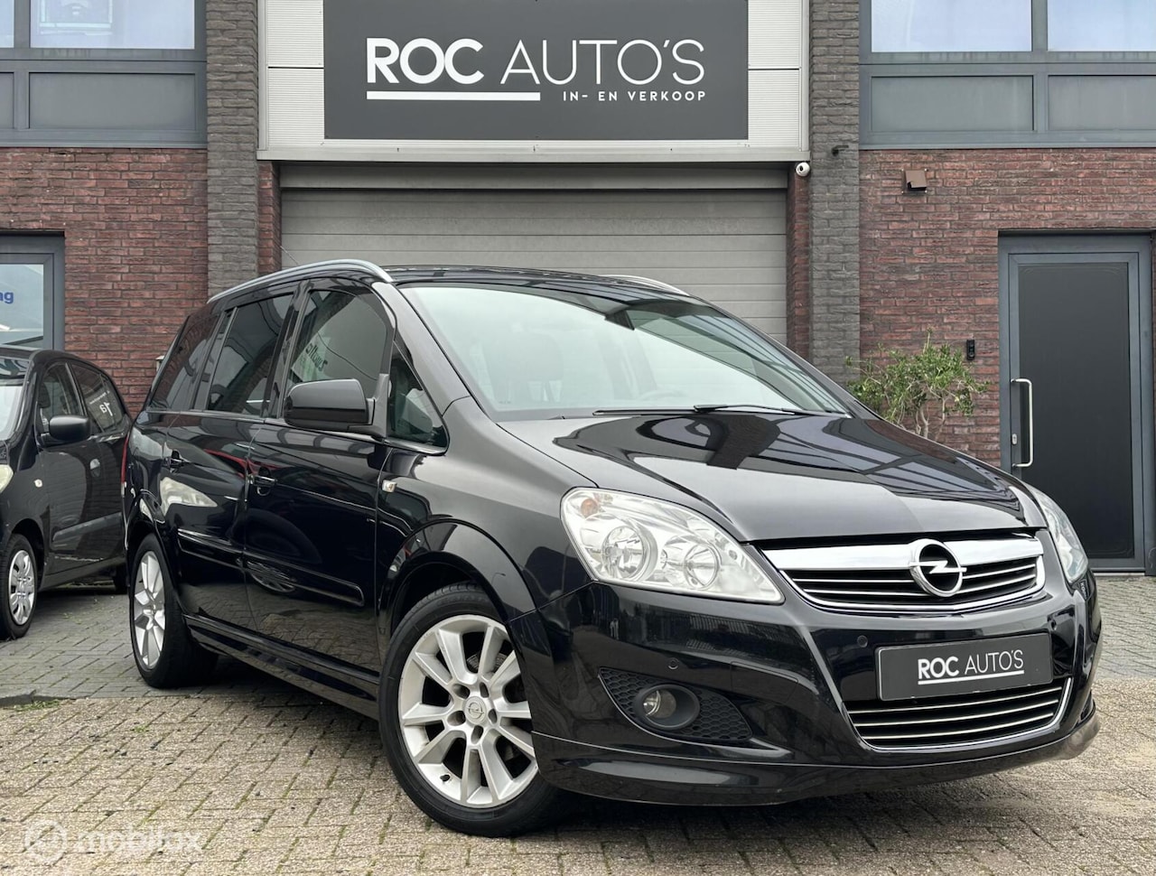 Opel Zafira - 1.6 Cosmo | 7-persoons | Stoelverw. | Trekhaak - AutoWereld.nl