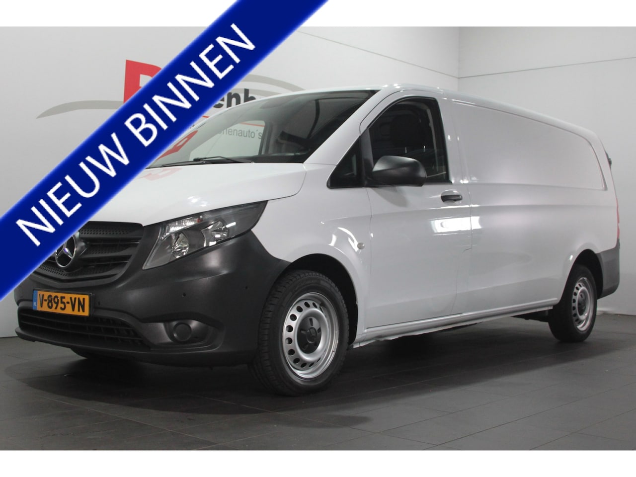 Mercedes-Benz Vito - 111 CDI Extra Lang - Airco / PDC / Trekhaak - AutoWereld.nl