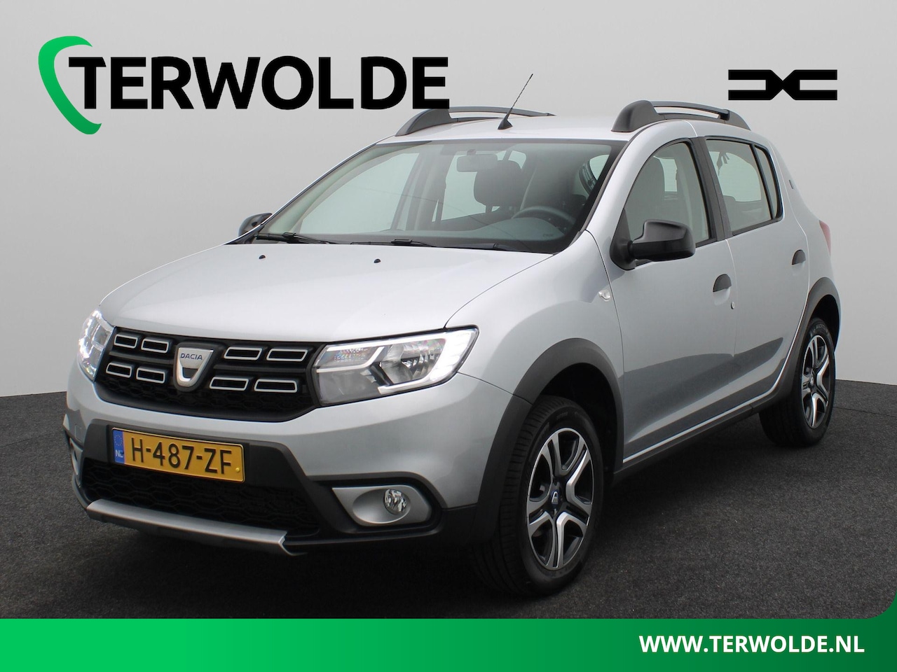 Dacia Sandero - TCe 100 Bi-Fuel Série Limitée 15th Anniversary | Parkeercamera | Trekhaak | - AutoWereld.nl