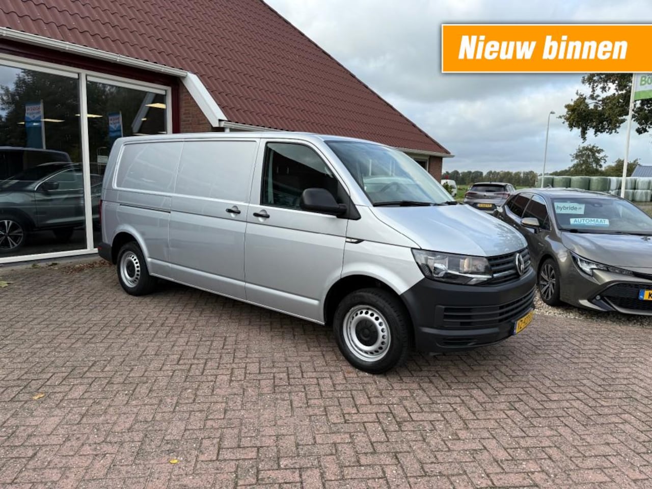 Volkswagen Transporter - 2.0 TDI L2H1 TRENDLINE ACHTERKLEP CRUISE CONTROL - AutoWereld.nl