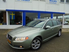 Volvo V70 - 2.5T MOMENTUM, AUT, TREKH, COMPLEET ONDERHOUD, DYN AUDIO, TOPSTAAT