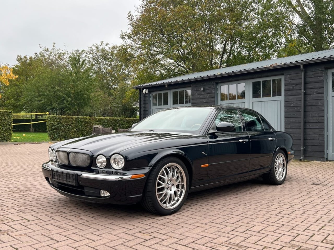 Jaguar XJR - 4.2L Supercharged - AutoWereld.nl