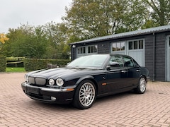 Jaguar XJR - 4.2L Supercharged