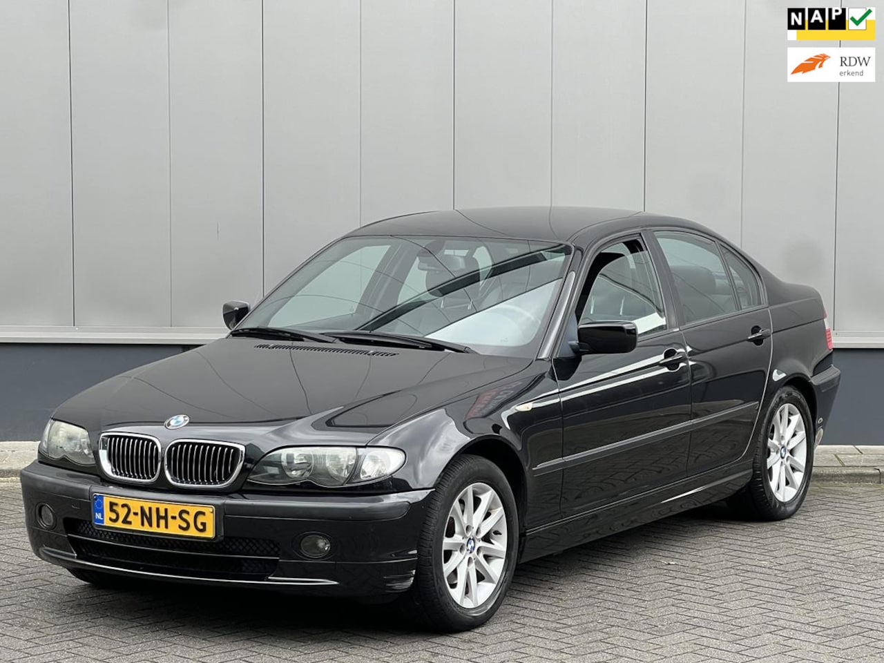 BMW 3-serie - 316i Lifestyle Executive 316i Lifestyle Executive - AutoWereld.nl