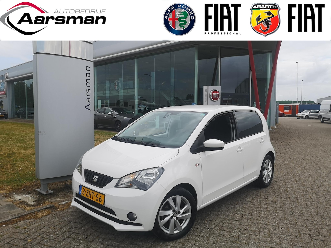 SEAT Mii - 1.0 Sport Dynamic | Stoelverwarming | Parkeersensoren | Airco | Lichtmetalen velgen - AutoWereld.nl